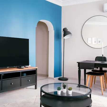 아파트 Modern Spacious Flat W Balcony 5 Min To Taksim *