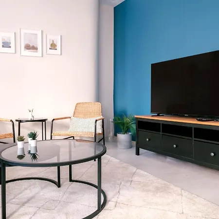 Lejlighed Modern Spacious Flat W Balcony 5 Min To Taksim Istanbul